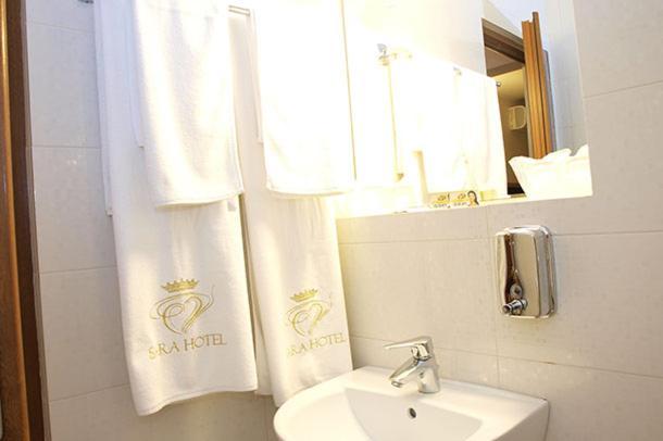 נפטון Hotel Sara מראה חיצוני תמונה